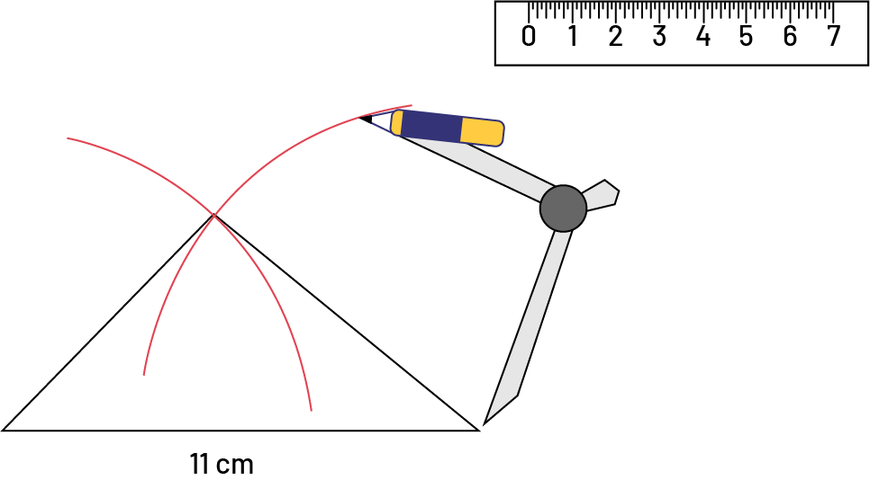 Un triangle de 11 centimètres à la base. Un compas part de la base et marque un « x » au sommet du triangle. Dans le coin supérieur droit, il y a une règle de sept centimètres ou trois pouces.